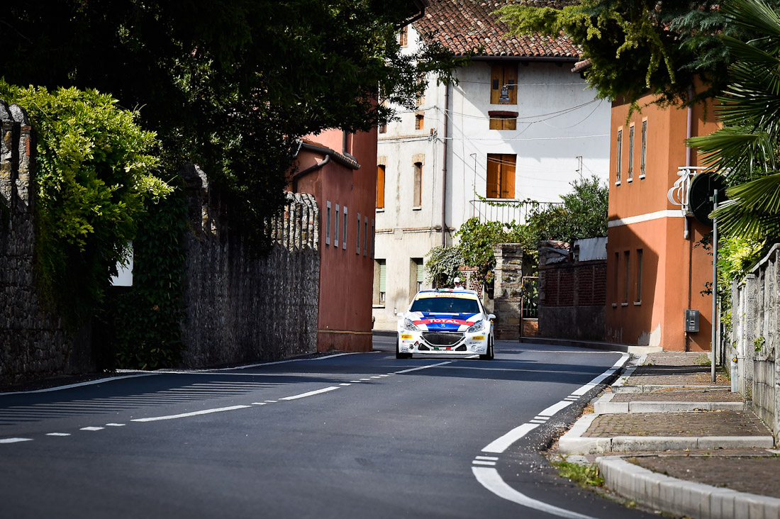 _4VR4648